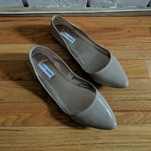 Steve Madden nude flats